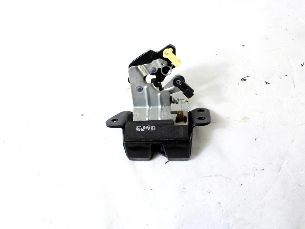 ZAKLEPANJE PRTLJA?NIH VRAT  OEM N. 812301J010 ORIGINAL REZERVNI DEL HYUNDAI I20 PB PBT MK1 (2008 - 2012)BENZINA/GPL LETNIK 2010