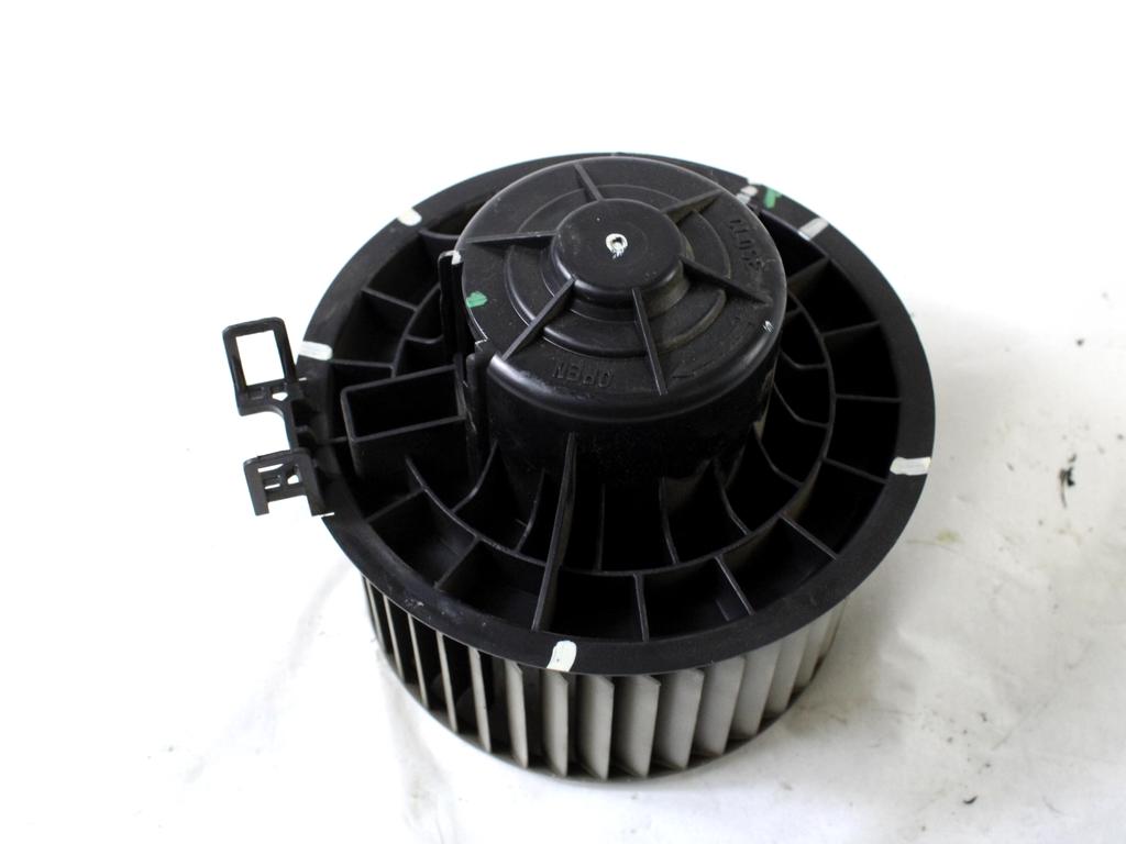 VENTILATOR  KABINE  OEM N. 971111J000 ORIGINAL REZERVNI DEL HYUNDAI I20 PB PBT MK1 (2008 - 2012)BENZINA/GPL LETNIK 2010