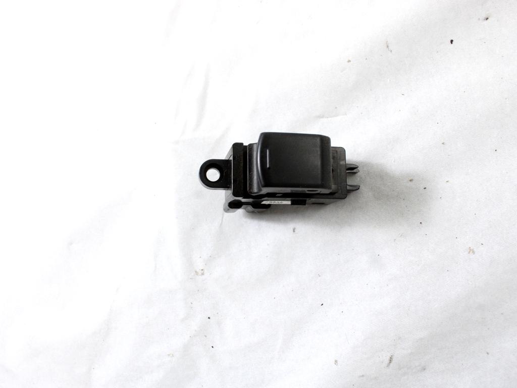 ZADNJE STIKALO OEM N. 25411JD000 ORIGINAL REZERVNI DEL NISSAN QASHQAI J10E (03/2010 - 2013) DIESEL LETNIK 2010