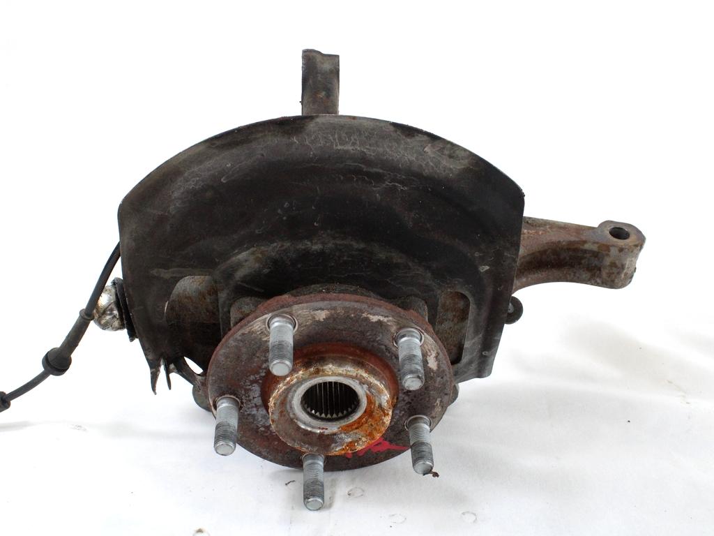 VRTLJIVI LEZAJ DESNO / PESTO KOLESA Z LEZAJEM SPREDAJ OEM N. 40014JD000 ORIGINAL REZERVNI DEL NISSAN QASHQAI J10E (03/2010 - 2013) DIESEL LETNIK 2010