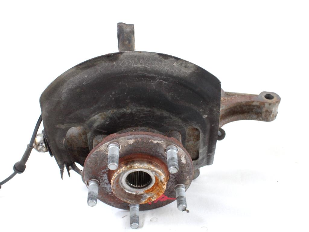 VRTLJIVI LEZAJ DESNO / PESTO KOLESA Z LEZAJEM SPREDAJ OEM N. 40014JD000 ORIGINAL REZERVNI DEL NISSAN QASHQAI J10E (03/2010 - 2013) DIESEL LETNIK 2010