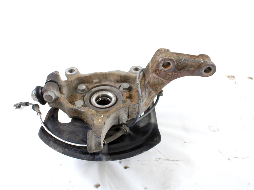 VRTLJIVI LEZAJ DESNO / PESTO KOLESA Z LEZAJEM SPREDAJ OEM N. 40014JD000 ORIGINAL REZERVNI DEL NISSAN QASHQAI J10E (03/2010 - 2013) DIESEL LETNIK 2010