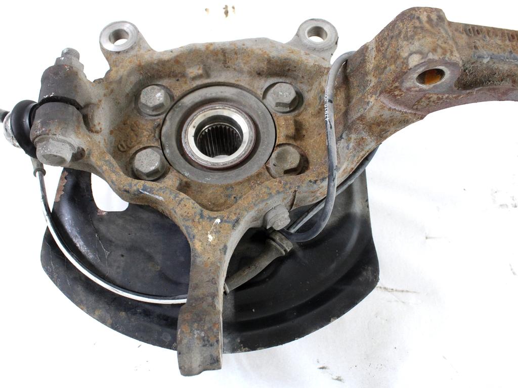 VRTLJIVI LEZAJ DESNO / PESTO KOLESA Z LEZAJEM SPREDAJ OEM N. 40014JD000 ORIGINAL REZERVNI DEL NISSAN QASHQAI J10E (03/2010 - 2013) DIESEL LETNIK 2010