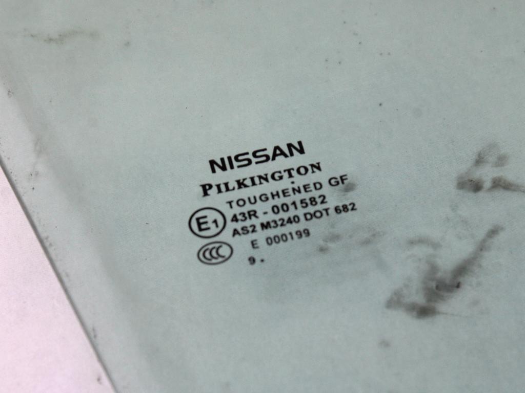 STEKLO SPREDNJIH DESNIH VRAT OEM N. 80300JD000 ORIGINAL REZERVNI DEL NISSAN QASHQAI J10E (03/2010 - 2013) DIESEL LETNIK 2010