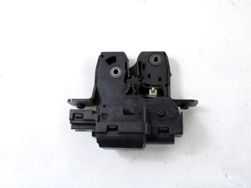 ZAKLEPANJE PRTLJA?NIH VRAT  OEM N. 90502EY12D ORIGINAL REZERVNI DEL NISSAN QASHQAI J10E (03/2010 - 2013) DIESEL LETNIK 2010