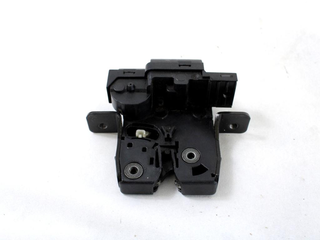 ZAKLEPANJE PRTLJA?NIH VRAT  OEM N. 90502EY12D ORIGINAL REZERVNI DEL NISSAN QASHQAI J10E (03/2010 - 2013) DIESEL LETNIK 2010