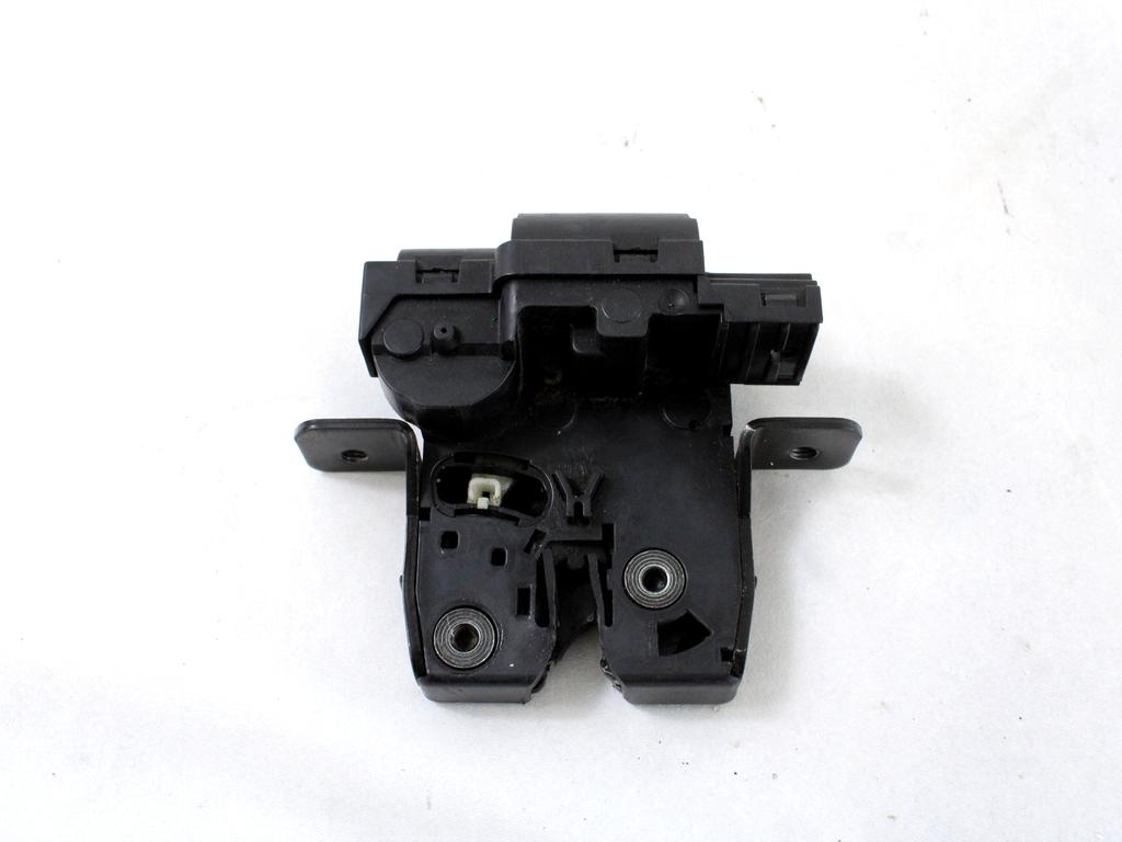 ZAKLEPANJE PRTLJA?NIH VRAT  OEM N. 90502EY12D ORIGINAL REZERVNI DEL NISSAN QASHQAI J10E (03/2010 - 2013) DIESEL LETNIK 2010