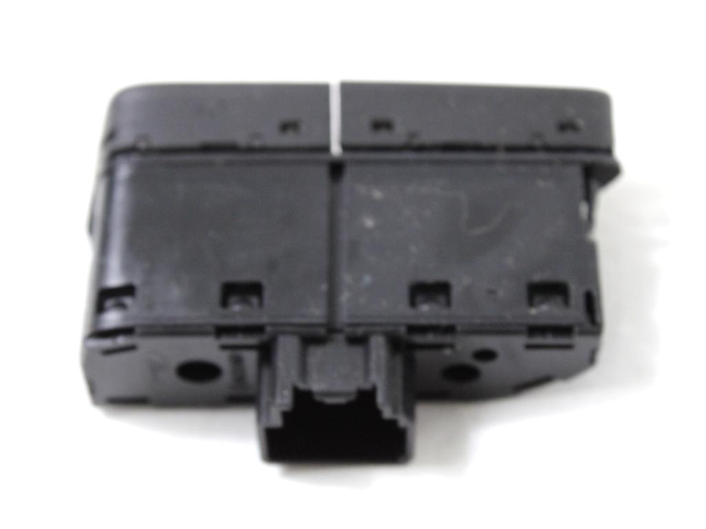 RAZLICNA STIKALA  OEM N. AM5T-18C621-AC ORIGINAL REZERVNI DEL FORD CMAX GRAND CMAX MK2 DXA-CB7 DXA-CEU (2010 - 03/2015) DIESEL LETNIK 2015