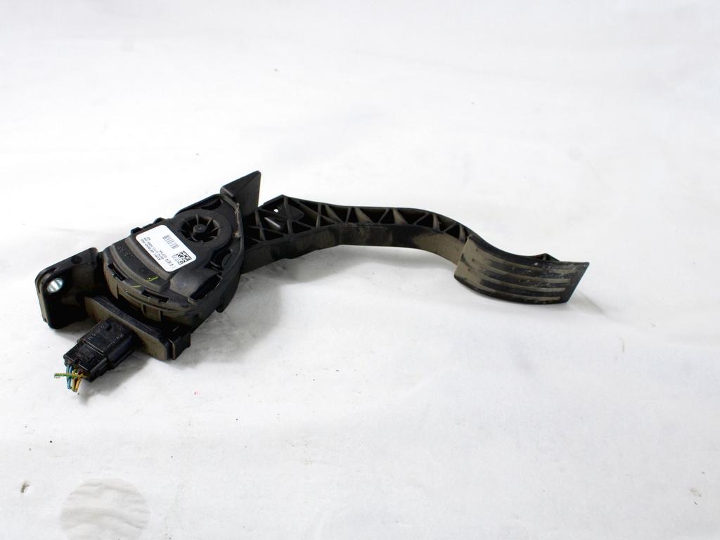 PEDALI OEM N. AV61-9F836-AB ORIGINAL REZERVNI DEL FORD CMAX GRAND CMAX MK2 DXA-CB7 DXA-CEU (2010 - 03/2015) DIESEL LETNIK 2015