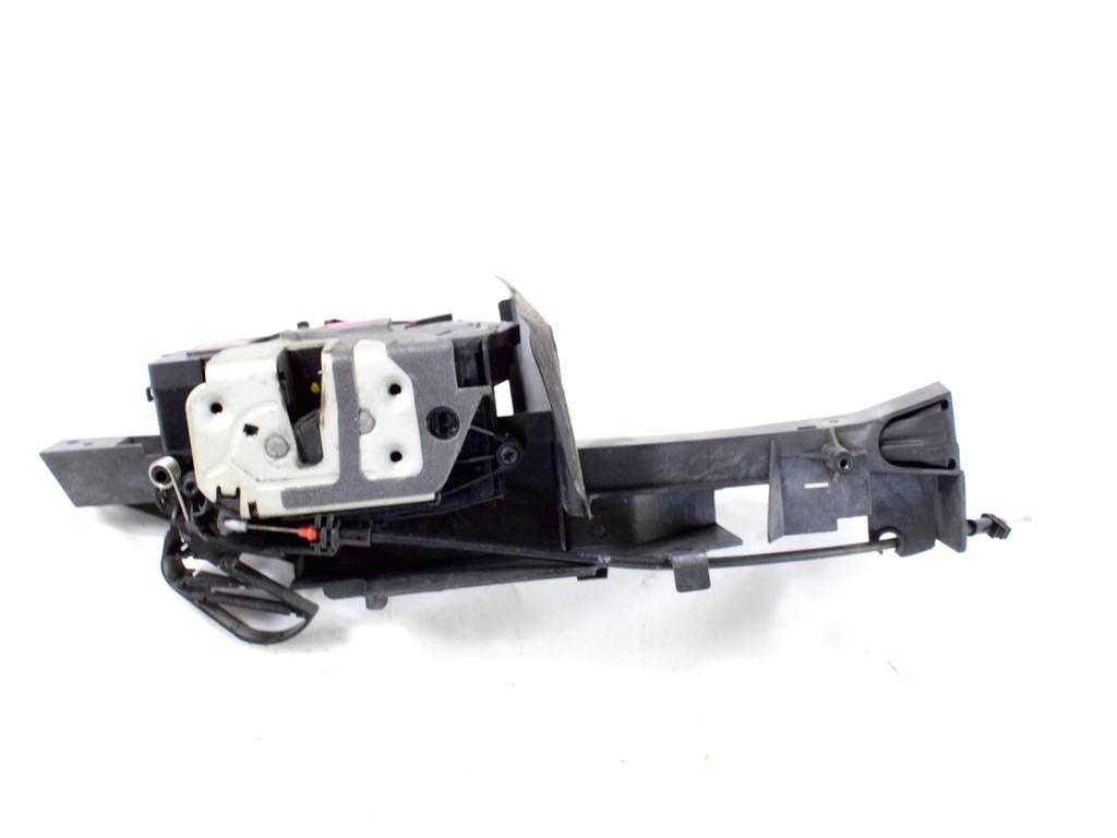 CENTRALNI ZAKLEP SPREDNJIH VRAT  OEM N. AM5A-U21812-BE ORIGINAL REZERVNI DEL FORD CMAX GRAND CMAX MK2 DXA-CB7 DXA-CEU (2010 - 03/2015) DIESEL LETNIK 2015