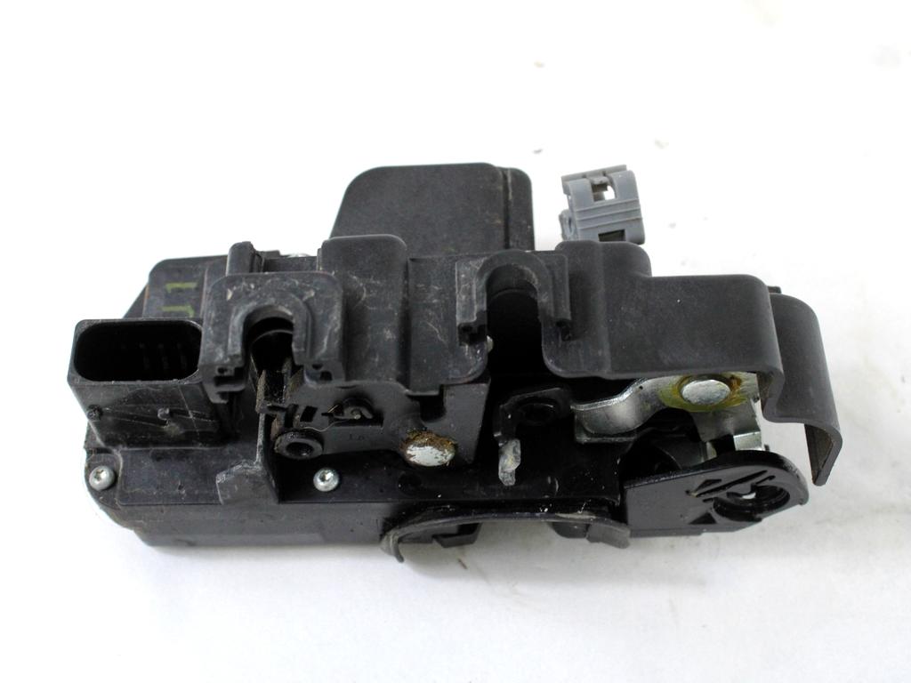 CENTRALNO ZAKLEPANJE PREDNIH LEVIH VRAT OEM N. 96624160 ORIGINAL REZERVNI DEL CHEVROLET CAPTIVA MK1 C100 (2006 - 2011) DIESEL LETNIK 2008