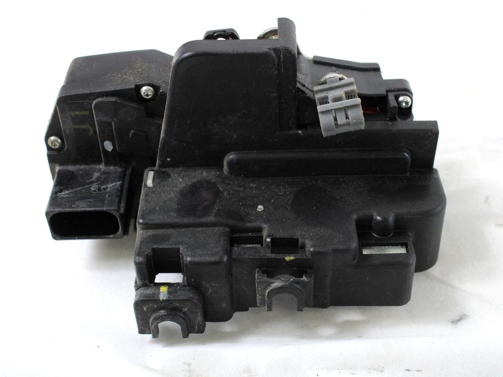 CENTRALNO ZAKLEPANJE PREDNIH LEVIH VRAT OEM N. 96624160 ORIGINAL REZERVNI DEL CHEVROLET CAPTIVA MK1 C100 (2006 - 2011) DIESEL LETNIK 2008