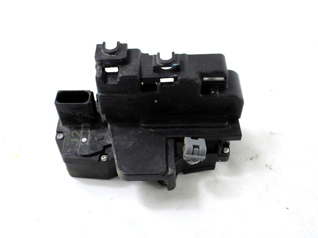 CENTRALNI ZAKLEP SPREDNJIH VRAT  OEM N. 96624245 ORIGINAL REZERVNI DEL CHEVROLET CAPTIVA MK1 C100 (2006 - 2011) DIESEL LETNIK 2008