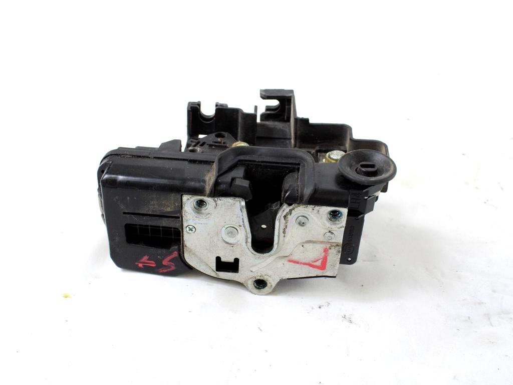 CENTRALNA KLJUCAVNICA ZADJIH LEVIH VRAT OEM N. 96624175 ORIGINAL REZERVNI DEL CHEVROLET CAPTIVA MK1 C100 (2006 - 2011) DIESEL LETNIK 2008