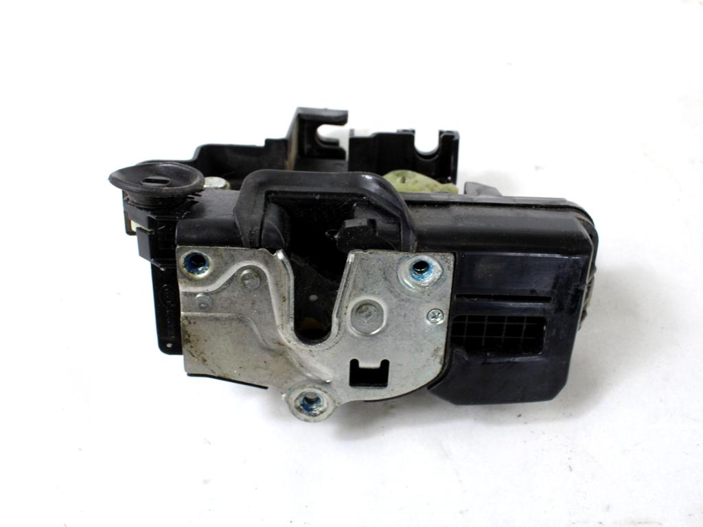 CENTRALNO ZAKLEPANJE ZADNJIH DESNIH VRAT OEM N. 96624176 ORIGINAL REZERVNI DEL CHEVROLET CAPTIVA MK1 C100 (2006 - 2011) DIESEL LETNIK 2008