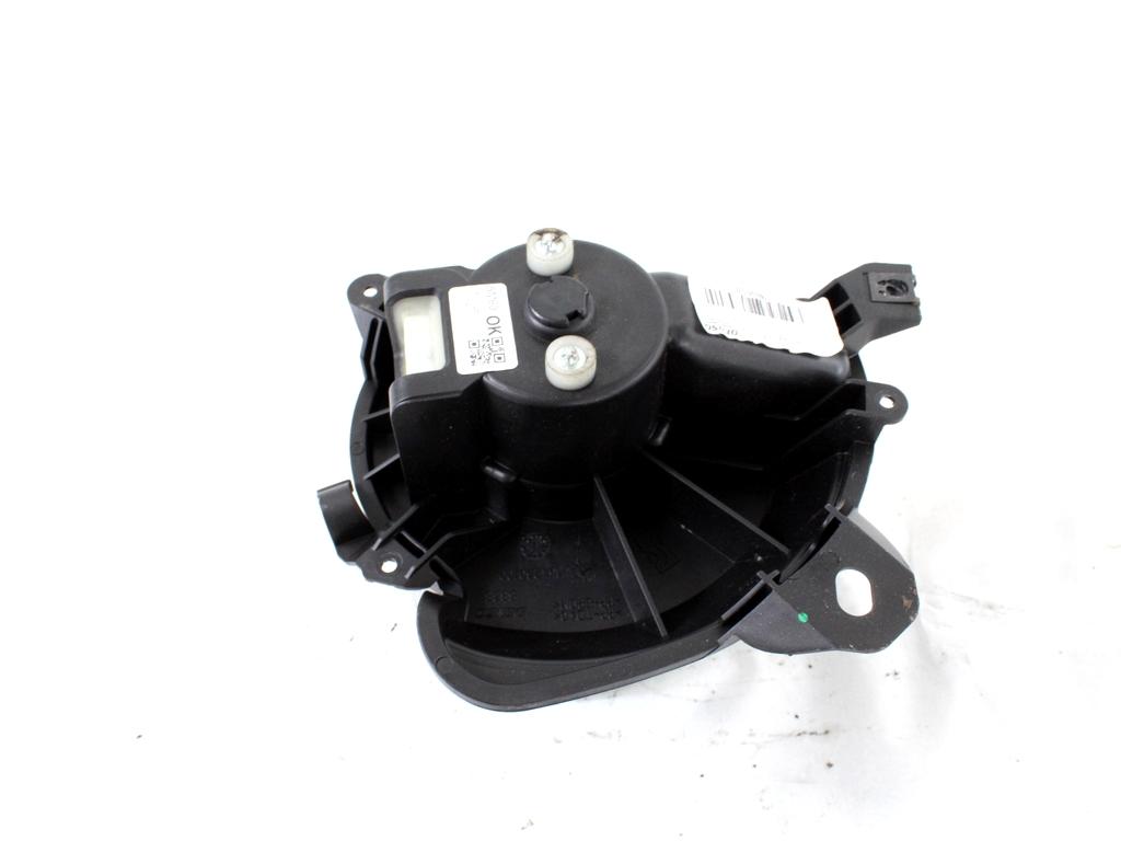 VENTILATOR  KABINE  OEM N. 77364956 ORIGINAL REZERVNI DEL FIAT PUNTO 199 MK3 (2011 - 2017)BENZINA LETNIK 2016