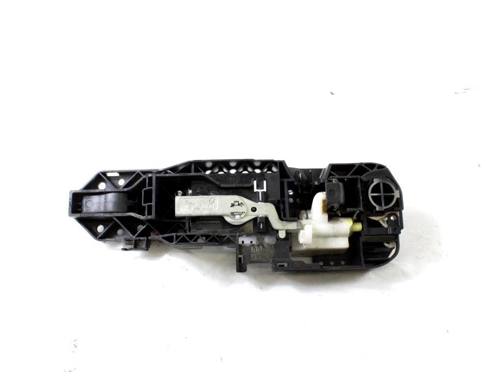 ZUNANJA KLJUKA ZADNJA DESNA VRATA OEM N. 806B02596R ORIGINAL REZERVNI DEL RENAULT MEGANE MK3 BZ0/1 B3 DZ0/1 KZ0/1 BER/SPORTOUR/ESTATE (2009 - 2015) DIESEL LETNIK 2011