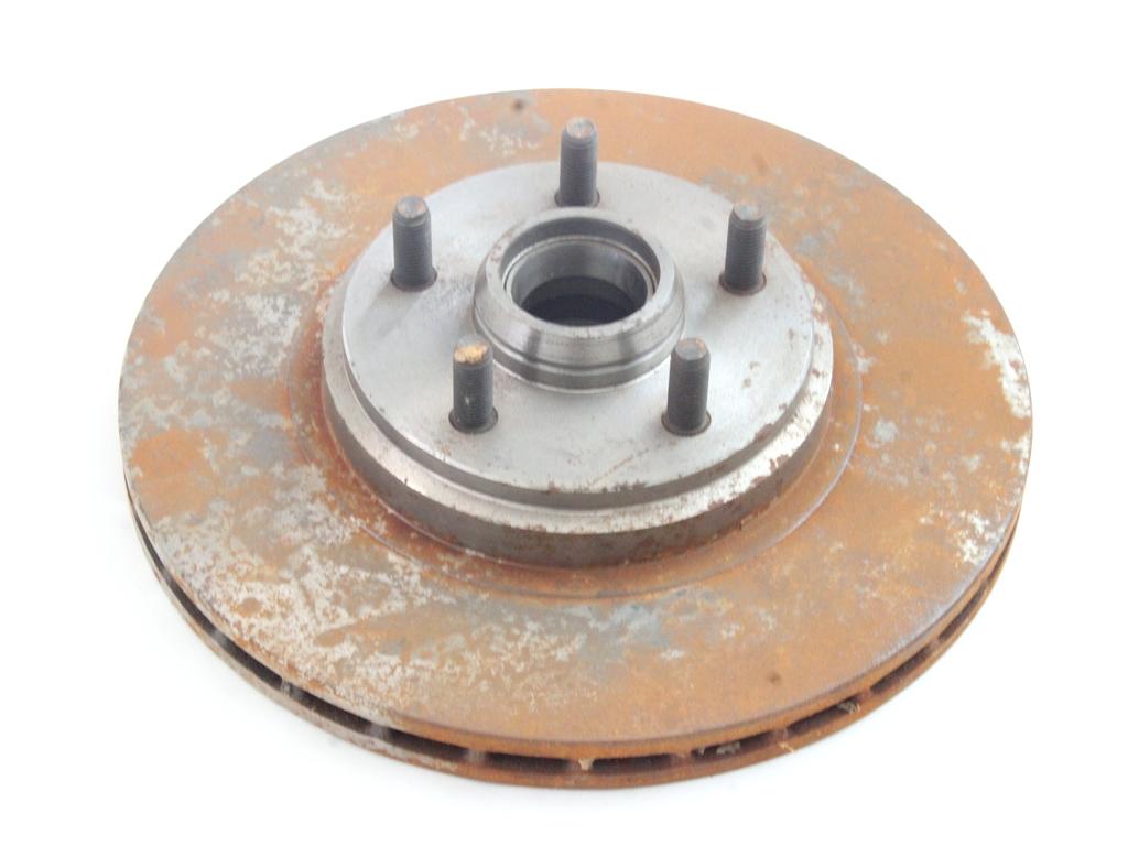 SPREDNJI ZAVORNI DISKI OEM N. 1330835 ORIGINAL REZERVNI DEL VOLVO 760 704 764 765 (1982 - 1993)DIESEL LETNIK 1988