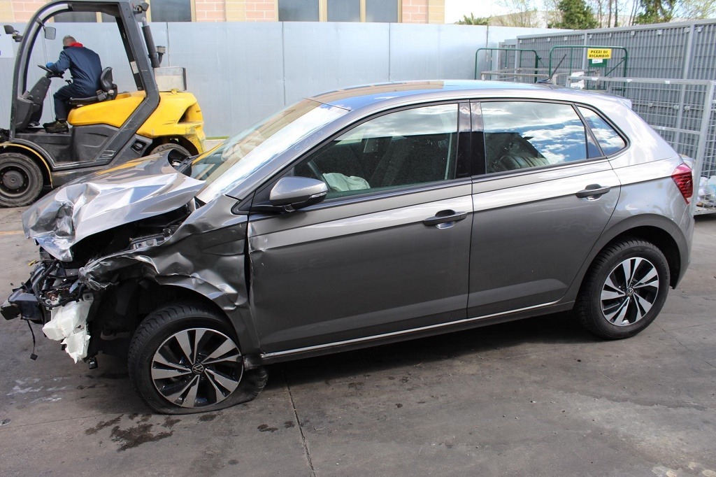 VOLKSWAGEN POLO 1.0 M 66KW 6M 5P (2021) RICAMBI IN MAGAZZINO TELAIO IN PIAZZALE 