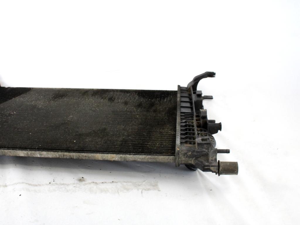 RADIATOR VODE OEM N. 214105150R ORIGINAL REZERVNI DEL RENAULT MEGANE MK3 BZ0/1 B3 DZ0/1 KZ0/1 BER/SPORTOUR/ESTATE (2009 - 2015) DIESEL LETNIK 2011