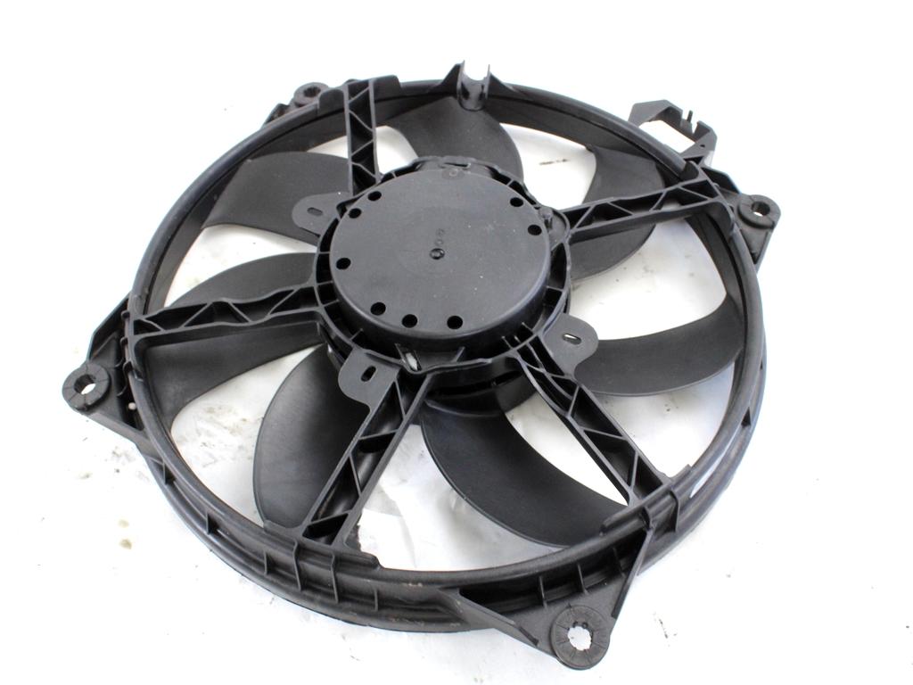 VENTILATOR HLADILNIKA OEM N. 214810898R ORIGINAL REZERVNI DEL RENAULT MEGANE MK3 BZ0/1 B3 DZ0/1 KZ0/1 BER/SPORTOUR/ESTATE (2009 - 2015) DIESEL LETNIK 2011