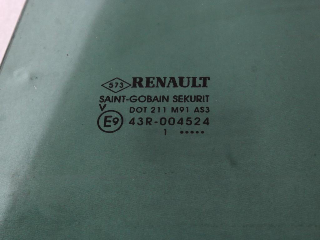 ZADNJA LEVA STEKLO OEM N. 823010029R ORIGINAL REZERVNI DEL RENAULT MEGANE MK3 BZ0/1 B3 DZ0/1 KZ0/1 BER/SPORTOUR/ESTATE (2009 - 2015) DIESEL LETNIK 2011