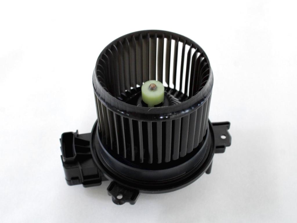 VENTILATOR  KABINE  OEM N. 7415062R00000 ORIGINAL REZERVNI DEL SUZUKI IGNIS MF MK3 (2016 - 2020)BENZINA LETNIK 2019