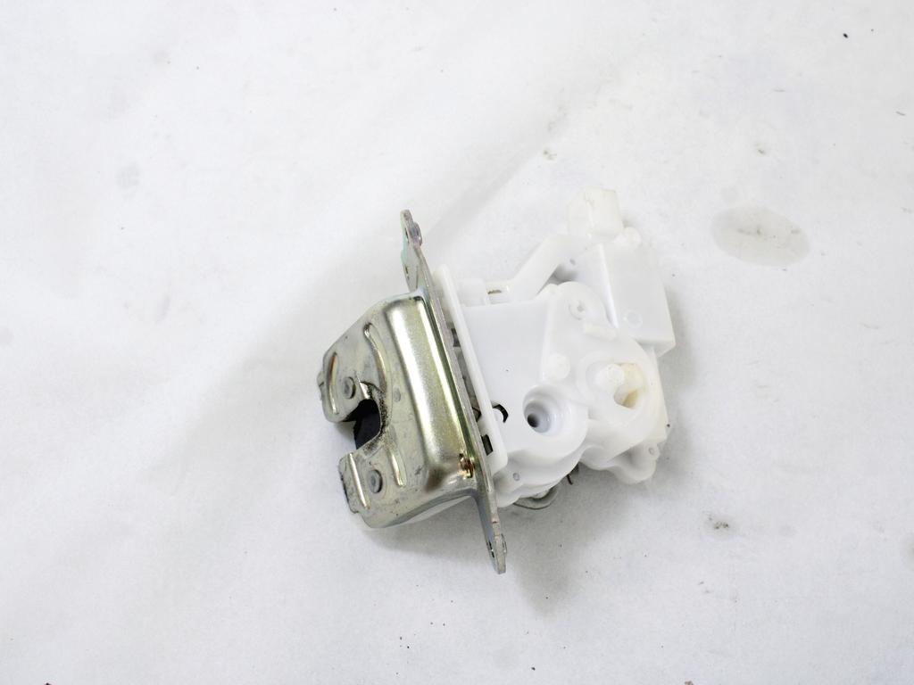 ZAKLEPANJE PRTLJA?NIH VRAT  OEM N. 8251062R11000 ORIGINAL REZERVNI DEL SUZUKI IGNIS MF MK3 (2016 - 2020)BENZINA LETNIK 2019