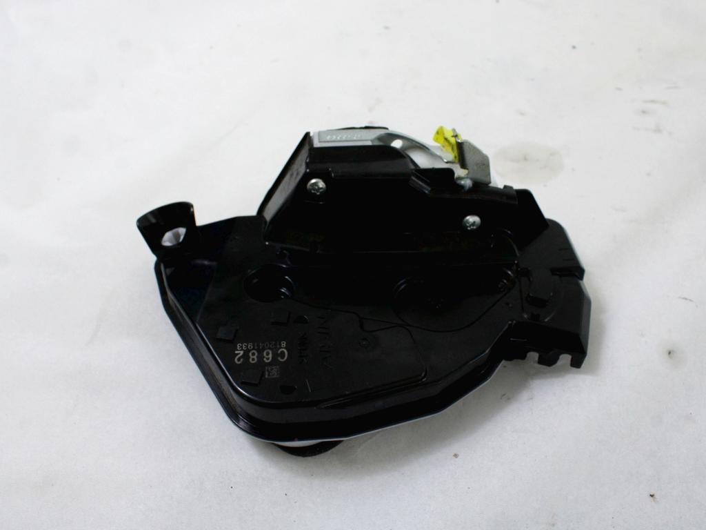 CENTRALNO ZAKLEPANJE PREDNIH LEVIH VRAT OEM N. 8225062R10000 ORIGINAL REZERVNI DEL SUZUKI IGNIS MF MK3 (2016 - 2020)BENZINA LETNIK 2019