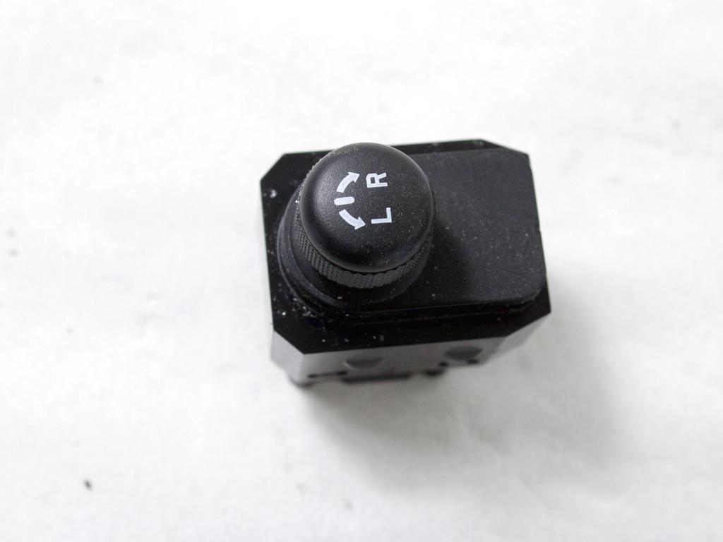 STIKALA ELEKTRICNIH OGLEDAL  OEM N. 3795062J21000 ORIGINAL REZERVNI DEL SUZUKI IGNIS MF MK3 (2016 - 2020)BENZINA LETNIK 2019