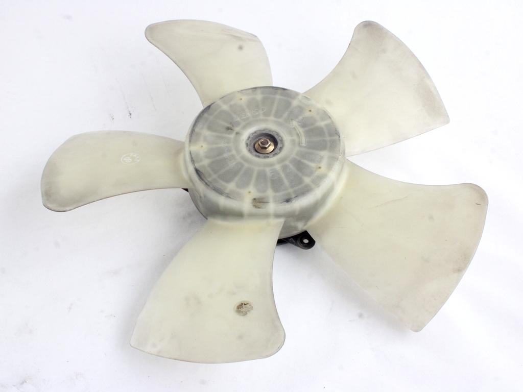 VENTILATOR HLADILNIKA OEM N. 16363-0G050 ORIGINAL REZERVNI DEL TOYOTA YARIS P1 MK1 R (2003 - 2005)DIESEL LETNIK 2005