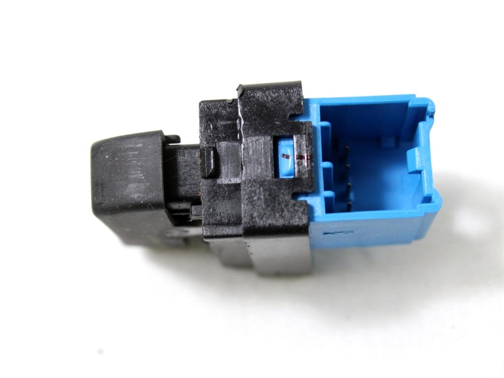 RAZLICNA STIKALA  OEM N. 95299159 ORIGINAL REZERVNI DEL OPEL KARL C16 (2015 - 2019)BENZINA/GPL LETNIK 2018