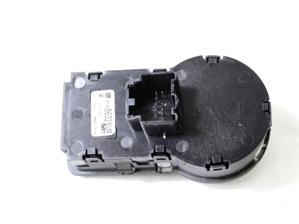 GLAVNO STIKALO LUCI OEM N. 95248632 ORIGINAL REZERVNI DEL OPEL KARL C16 (2015 - 2019)BENZINA/GPL LETNIK 2018