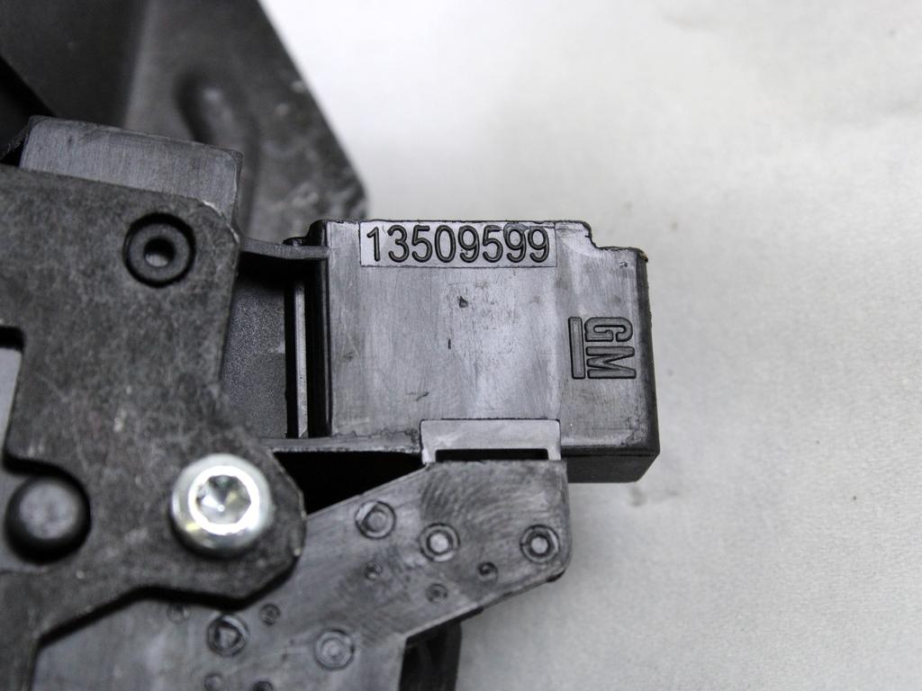 ZAKLEPANJE PRTLJA?NIH VRAT  OEM N. 13509599 ORIGINAL REZERVNI DEL OPEL KARL C16 (2015 - 2019)BENZINA/GPL LETNIK 2018