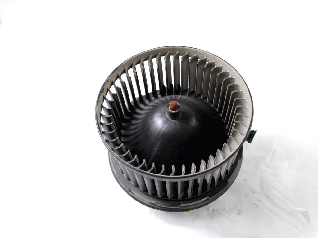 VENTILATOR  KABINE  OEM N. VP8E2H-18456-AA ORIGINAL REZERVNI DEL FORD FIESTA CB1 CNN MK6 (09/2008 - 11/2012) DIESEL LETNIK 2010