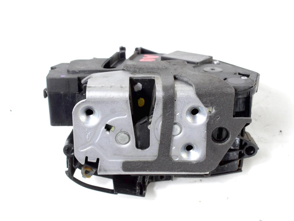 CENTRALNI ZAKLEP SPREDNJIH VRAT  OEM N. 8A6A-A21812-AF ORIGINAL REZERVNI DEL FORD FIESTA CB1 CNN MK6 (09/2008 - 11/2012) DIESEL LETNIK 2010