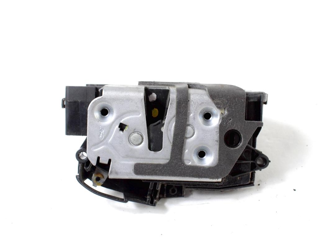 CENTRALNI ZAKLEP SPREDNJIH VRAT  OEM N. 8A6A-A21812-AF ORIGINAL REZERVNI DEL FORD FIESTA CB1 CNN MK6 (09/2008 - 11/2012) DIESEL LETNIK 2010