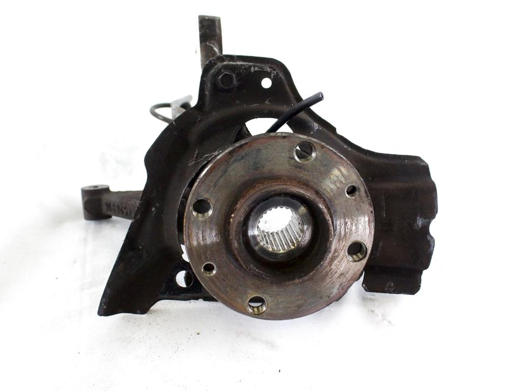 LEVI VRTLJIVI LEZAJ / PESTO KOLESA Z LEZAJEM SPREDAJ OEM N. 46528917 ORIGINAL REZERVNI DEL FIAT PUNTO 188 MK2 R (2003 - 2011) DIESEL LETNIK 2006