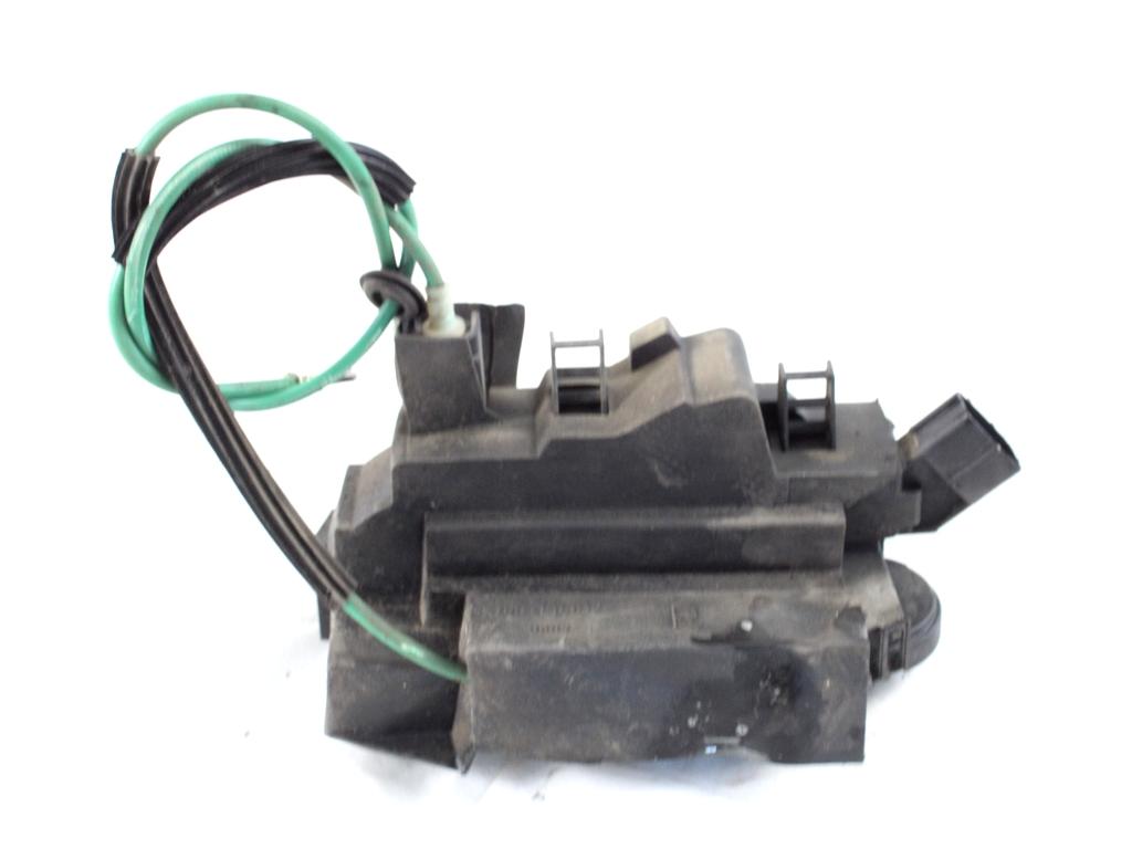 CENTRALNI ZAKLEP SPREDNJIH VRAT  OEM N. 51708420 ORIGINAL REZERVNI DEL FIAT IDEA 350 (2003 - 2008) BENZINA LETNIK 2004