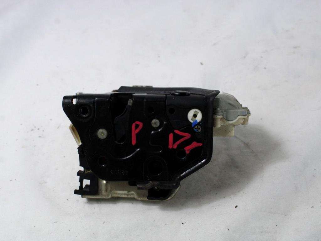 CENTRALNO ZAKLEPANJE ZADNJIH DESNIH VRAT OEM N. 8K0839016 ORIGINAL REZERVNI DEL AUDI A4 B8 8K2 BER/SW/CABRIO (2007 - 11/2015) DIESEL LETNIK 2008