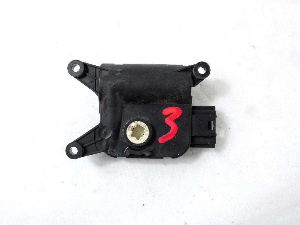 MOTORCEK OGREVANJA OEM N. 3C0907511AM ORIGINAL REZERVNI DEL VOLKSWAGEN GOLF V 1K1 1K5 MK5 BER/SW (02/2004-11/2008) DIESEL LETNIK 2006