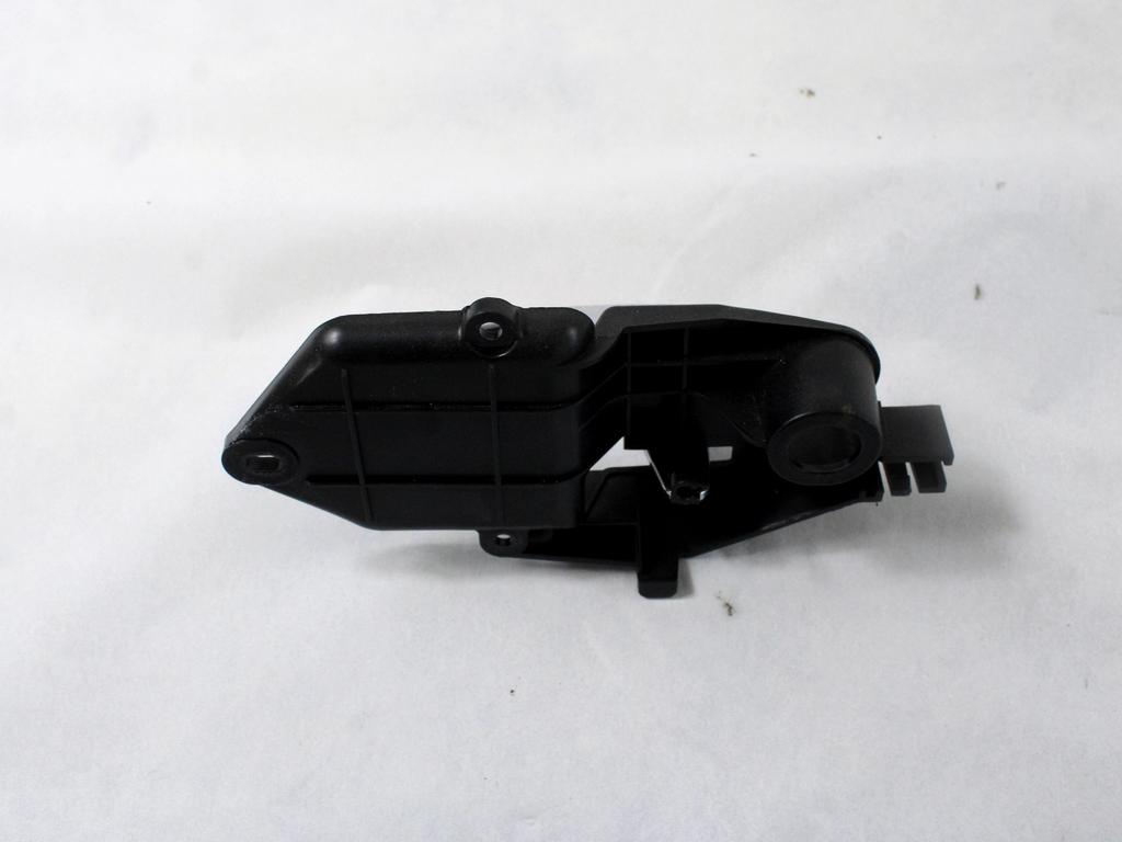 NOTRANJA KLJUKA  OEM N. 71749973 ORIGINAL REZERVNI DEL FIAT 500 CINQUECENTO 312 MK3 (2007 - 2015) BENZINA/GPL LETNIK 2014