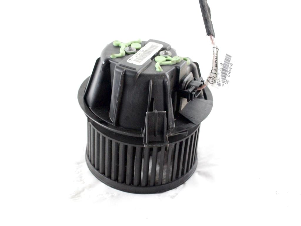 VENTILATOR  KABINE  OEM N. 8200486105 ORIGINAL REZERVNI DEL DACIA SANDERO MK1 (2008 - 2012) BENZINA/GPL LETNIK 2010