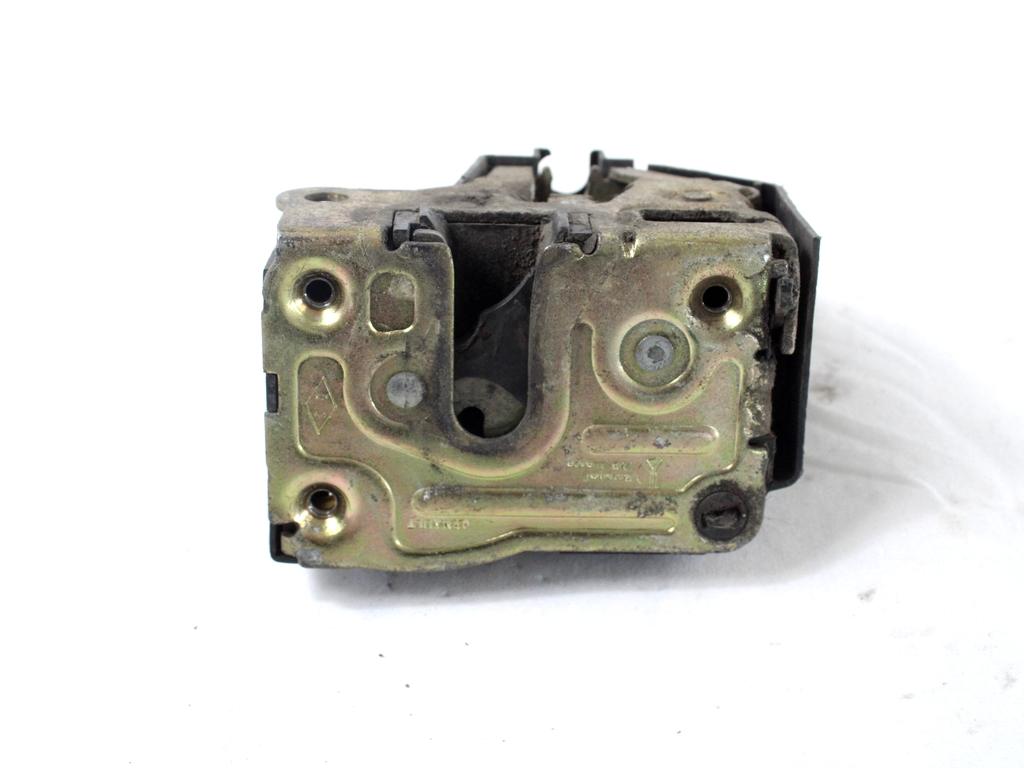 CENTRALNO ZAKLEPANJE ZADNJIH DESNIH VRAT OEM N. 7701473173 ORIGINAL REZERVNI DEL RENAULT SCENIC JA0/1 FA0 MK1 R (1999 - 2003) DIESEL LETNIK 2001