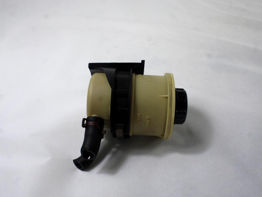 REZERVOAR CRPALKA  SERVO VOLAN OEM N. 7700795347 ORIGINAL REZERVNI DEL RENAULT SCENIC JA0/1 FA0 MK1 R (1999 - 2003) DIESEL LETNIK 2001