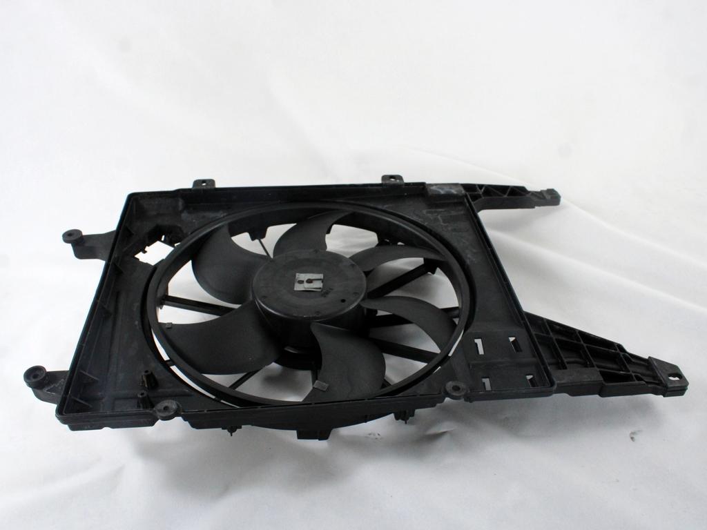 VENTILATOR HLADILNIKA OEM N. 7701051497 ORIGINAL REZERVNI DEL RENAULT SCENIC JA0/1 FA0 MK1 R (1999 - 2003) DIESEL LETNIK 2001