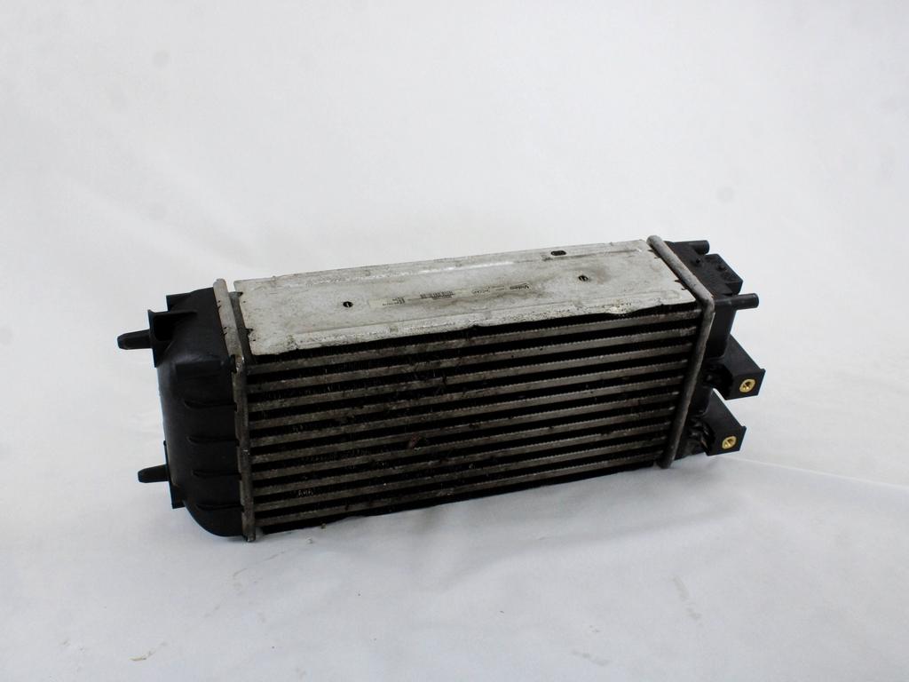 HLADILNIK INTERCOOLER OEM N. 9684212480 ORIGINAL REZERVNI DEL PEUGEOT 308 4A 4B 4C 4E 4H MK1 BER/SW/CC (2007 - 2013) DIESEL LETNIK 2010