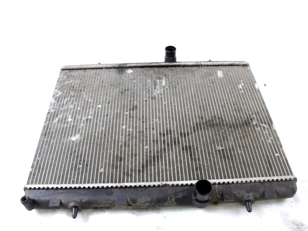 RADIATOR VODE OEM N. 9680533480 ORIGINAL REZERVNI DEL PEUGEOT 308 4A 4B 4C 4E 4H MK1 BER/SW/CC (2007 - 2013) DIESEL LETNIK 2010