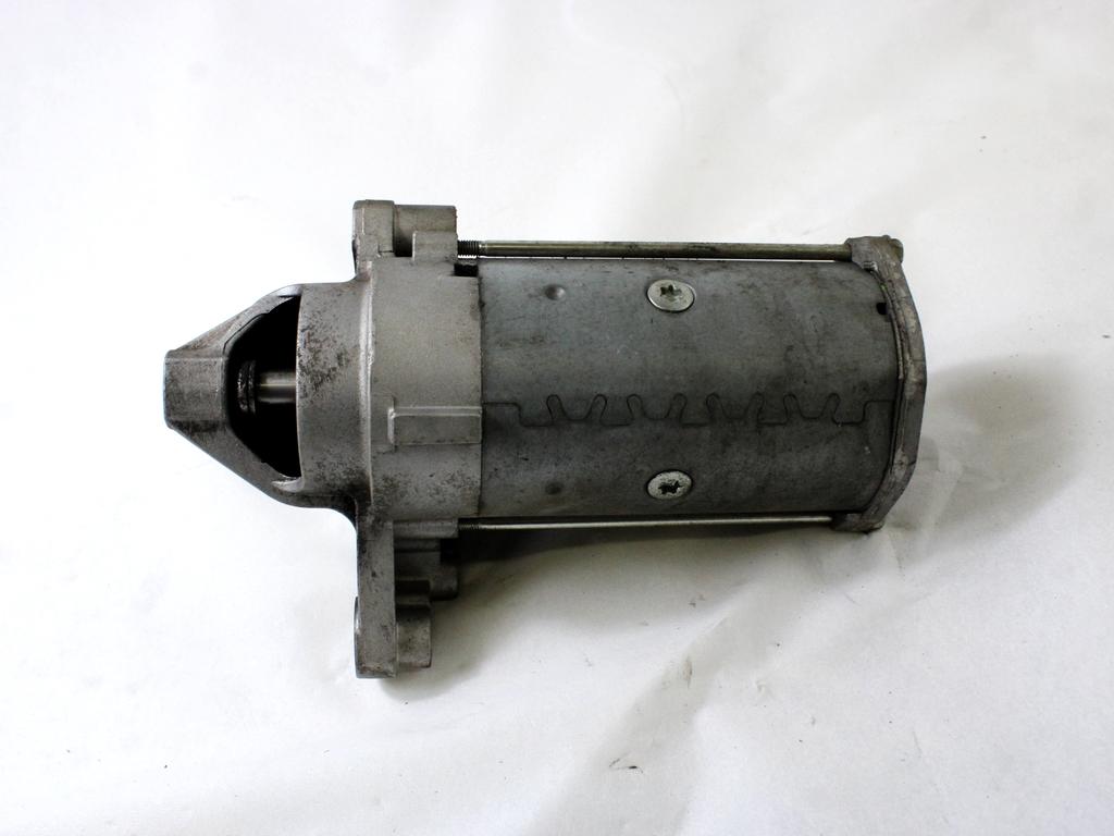 ZAGANJAC MOTORJA  OEM N. 9662854180 ORIGINAL REZERVNI DEL PEUGEOT 308 4A 4B 4C 4E 4H MK1 BER/SW/CC (2007 - 2013) DIESEL LETNIK 2010