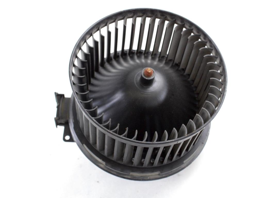 VENTILATOR  KABINE  OEM N. 8E2H-18456-AB ORIGINAL REZERVNI DEL FORD FIESTA CB1 CNN MK6 R (2012 - 2017)BENZINA LETNIK 2016